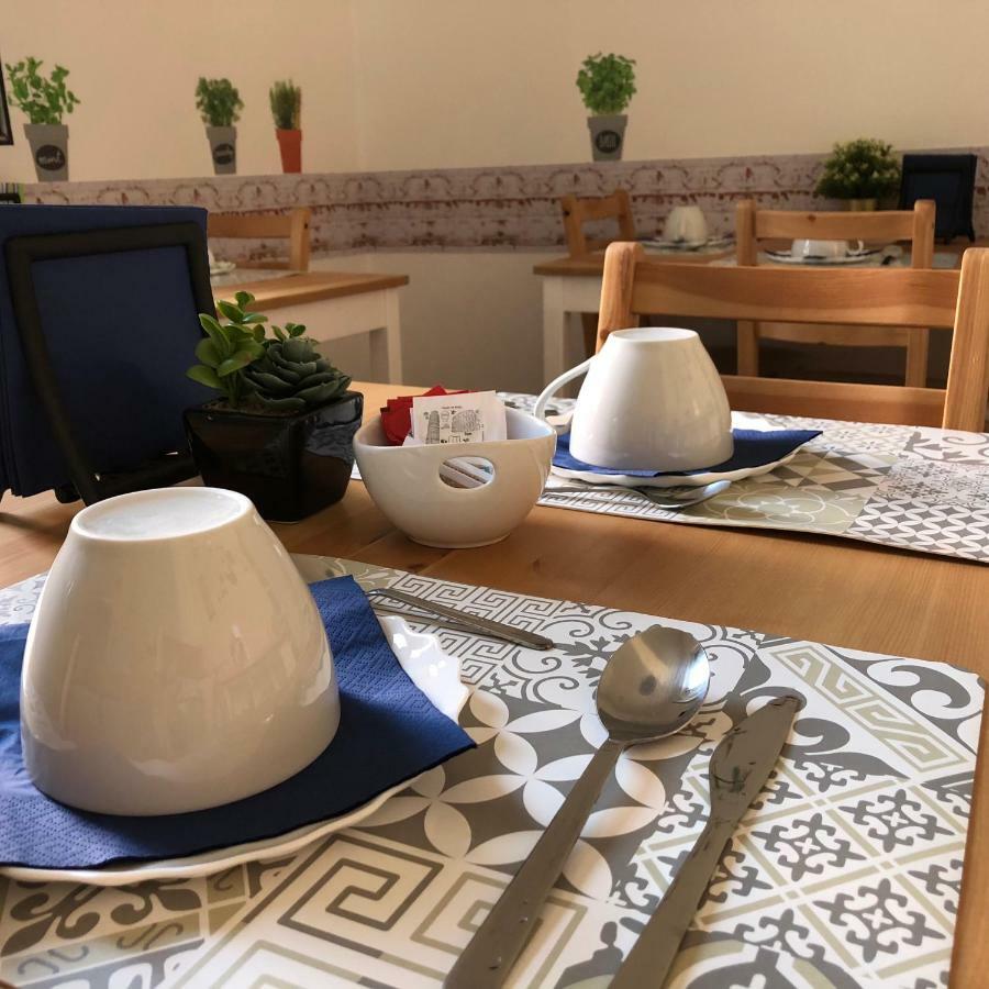 Fanny & Breakfast Gasthof Genua