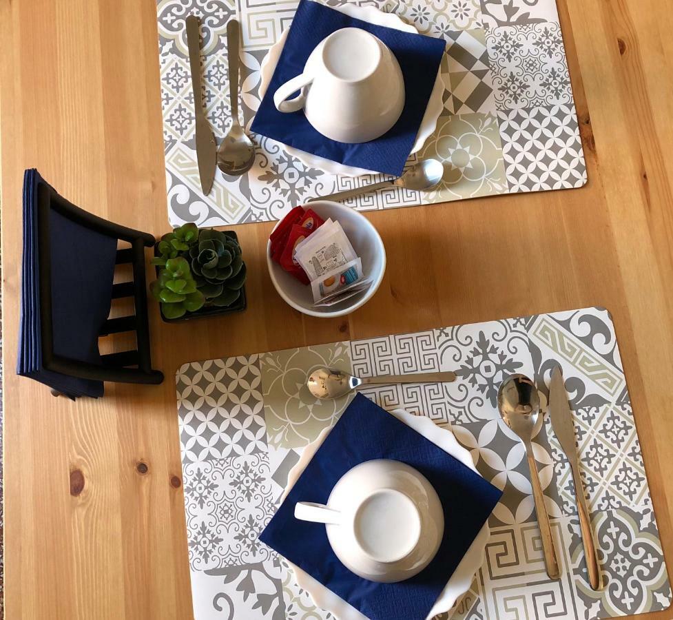 Fanny & Breakfast